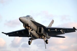 Second American raid in Iran in 48 hours, but Pasdaran retaliation also arrives: “American base hit”
