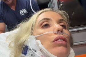 270 kilo refrigerator falls on Laura Clery: “I could have died in front of my children, now I’m suing the installers”