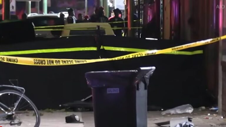 Car hits pedestrians and other cars in Oakland: three dead and several injured, two seriously