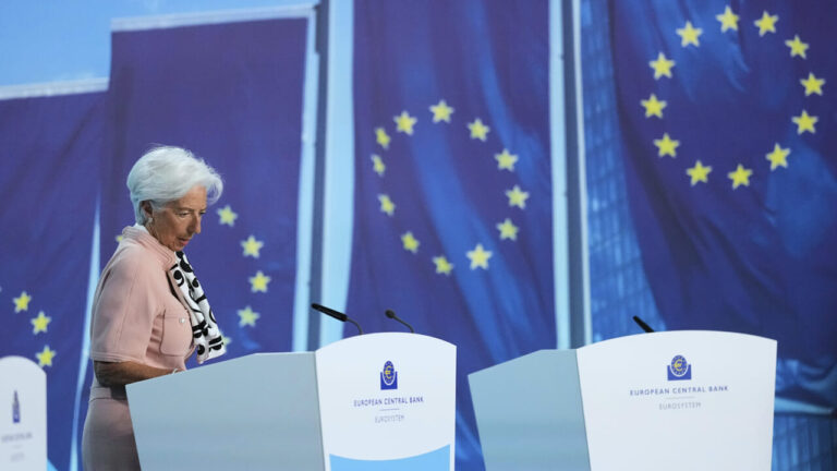 ECB and Fed leave rates unchanged, but the energy shock threatens the recovery. Lagarde admits: "We considered an increase"