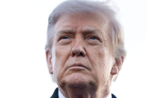 Iran responds to the US memorandum and dictates the conditions to Trump who threatens: “Unacceptable, we will take the uranium”