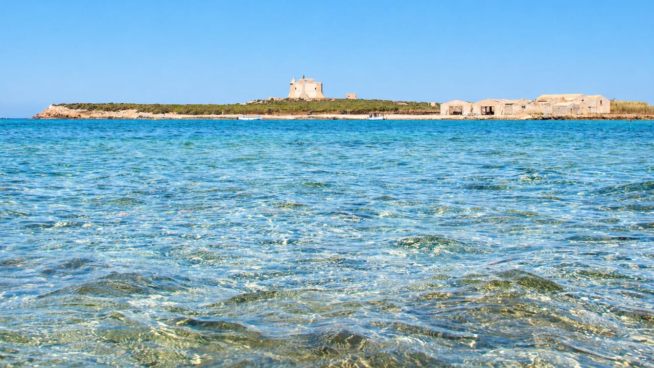 Italian islands for sale: how much the dream of a private paradise costs (and who is winning the battle)