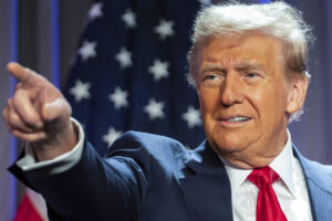 It’s an open game in Iran: plans for peace and those for the last major attack are on Trump’s table