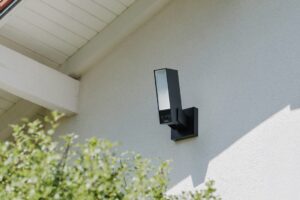 Netatmo Outdoor Camera Original: camera with spotlight and powerful siren