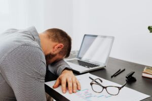 The mistake that is destroying us in the office (and no, it’s not too much work)