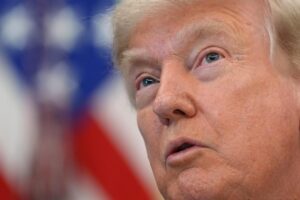 Agreement between USA and Iran, Trump: “Hormuz will be reopened, they don’t want nuclear weapons”. Yellow on the signature