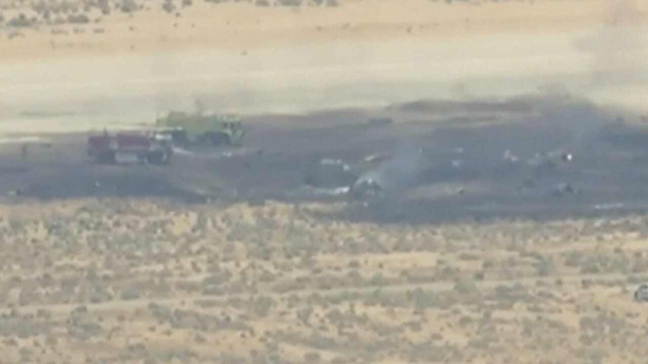 American B-52 plane crashes shortly after take-off: all dead