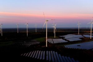 Why electricity costs 0, but we pay more and more for it: the paradox of high bills (even in summer)