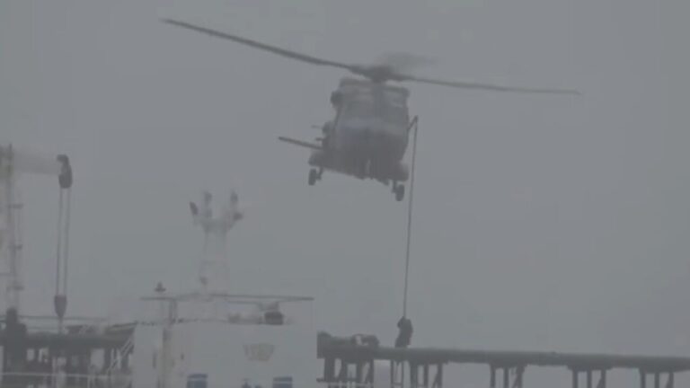 France stops a Russian "shadow fleet" tanker in the Atlantic. Moscow: "It's piracy"