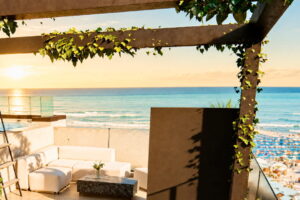 How much does a luxury house by the sea in Romagna cost: where to look, how much to invest