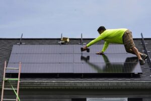 In how many years does a photovoltaic system to be installed on the roof of the house pay for itself