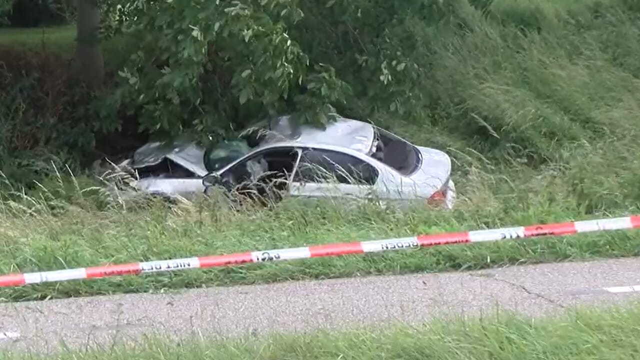 With the car on the cycle path he hits 14 children from a school camp: there are dead and injured