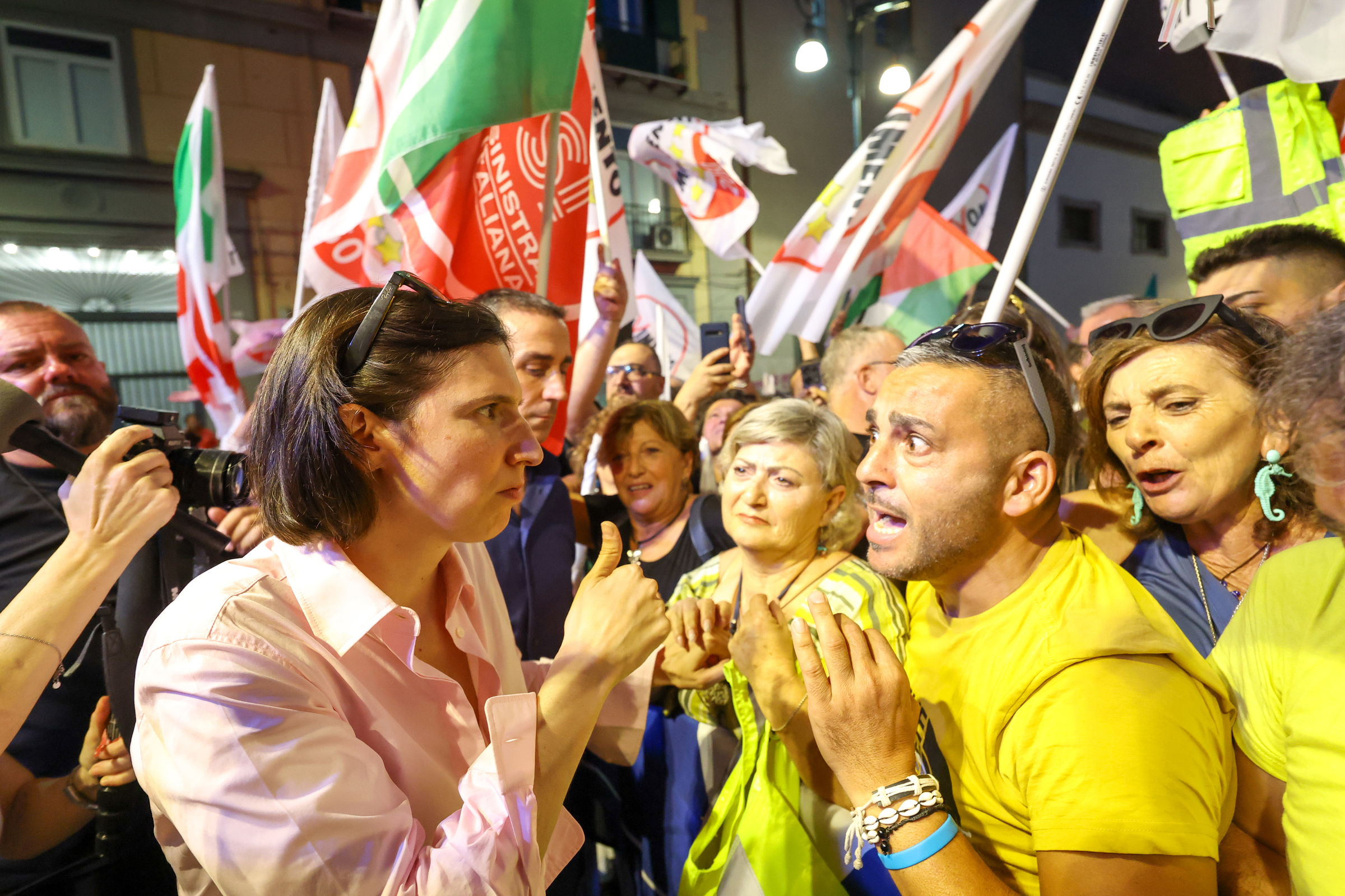 elly-schlein-campo-largo-demonstration-naples-photo-lapresse