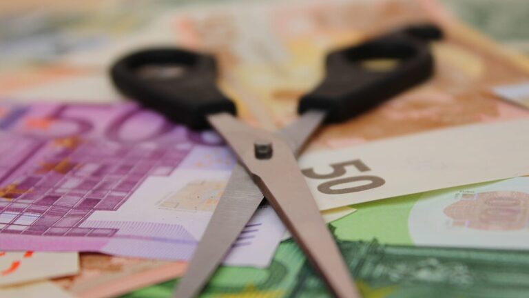 The great deception: 150 billion electoral promises without a euro of coverage (the law to stop them)