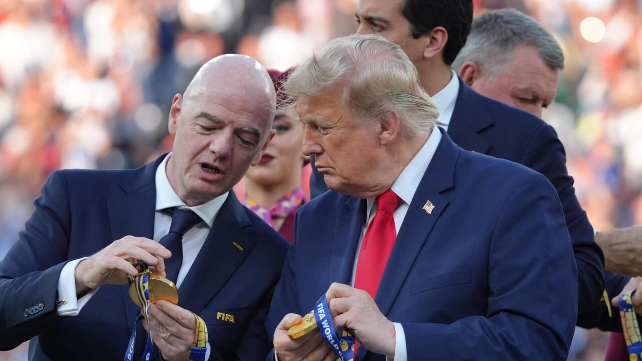 "Infantino wants to privatize the football world cup"