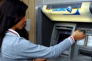 Tax checks on current accounts with the “double threshold” of 20 percent and 71 thousand euros: how they work