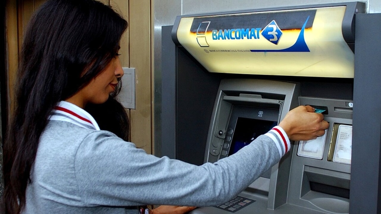 Tax checks on current accounts with the "double threshold" of 20 percent and 71 thousand euros: how they work