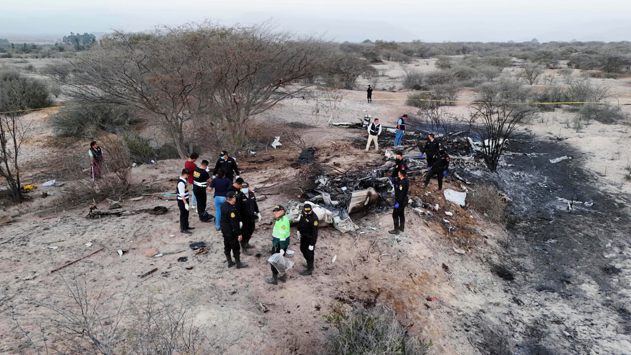 Italians died in Peru, because the plane crashed (without black box): from bad weather to human error