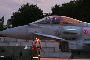 Four hundred men, anti-drone and anti-missile systems: who are and what do the Italian soldiers deployed between Arabia and Kuwait