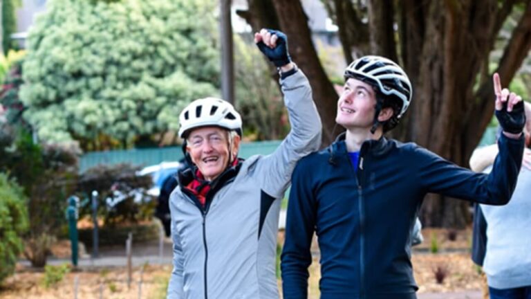He cycles across Australia, celebrates with his family and dies the next day