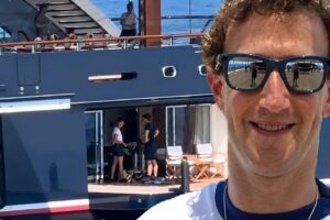 Storm over Mark Zuckerberg: “His mega yacht ignored the SOS from a small ship”