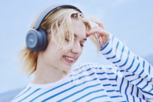 New Jvc wireless headphones: elegant, complete and low cost