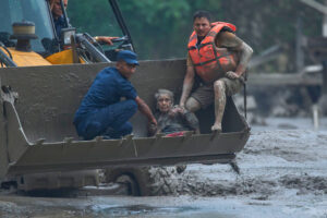 Flood overwhelms Nepal, at least 100 dead and over 500 missing: two Italians evacuated