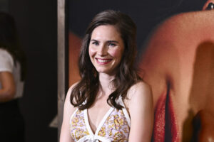 Amanda Knox turns Meredith Kercher’s murder into a show: “She would find it really funny”
