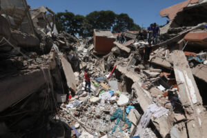 Earthquake in Colombia: over 130 dead, buildings and hospitals collapsed. Mother and newborn baby saved from the rubble