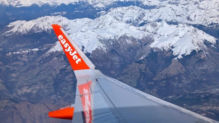 EasyJet risks becoming less and less low cost