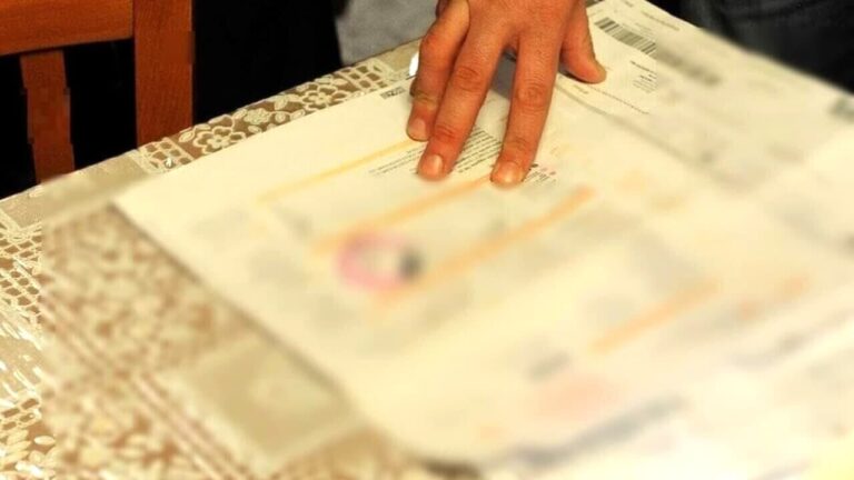 Electricity and gas bills, the September blow arrives: up to 515 euros more per family in a year