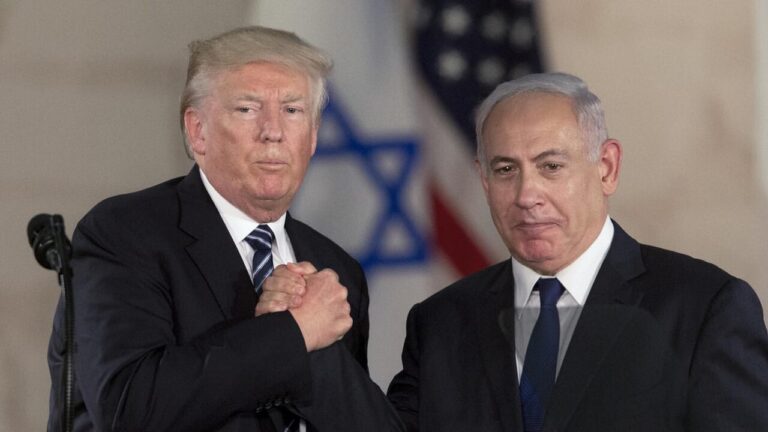 Gaza, Netanyahu slows down on withdrawal: "First Hamas surrenders its weapons". Trump: "Israel stop the attacks"