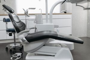 No more expensive fillings: a simple and economical liquid comes against cavities (especially for children)