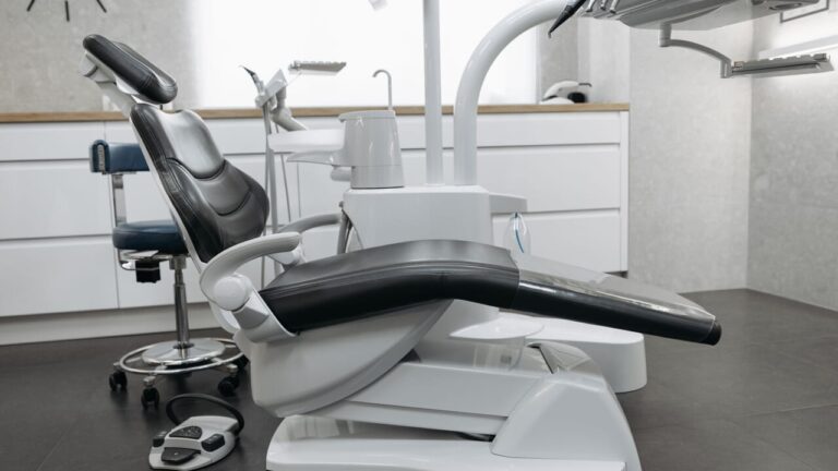 No more expensive fillings: a simple and economical liquid comes against cavities (especially for children)