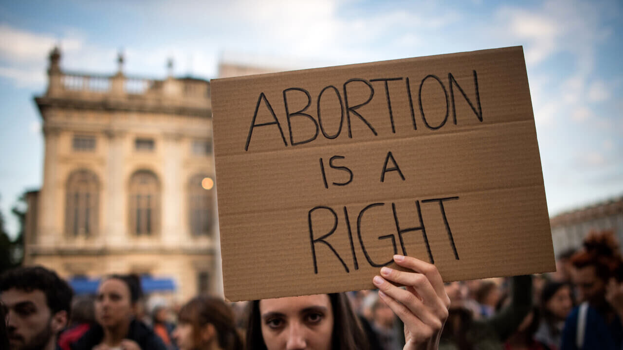 The countries where Vannacci's ideas on abortion are already law (and there is a risk of prison)