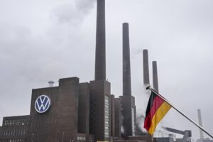 The giant halved: Volkswagen may lose 50 thousand workers and half of its models