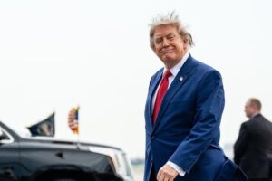 Trump, doctors alarm: “He weighs 108 kilos, he is almost obese”
