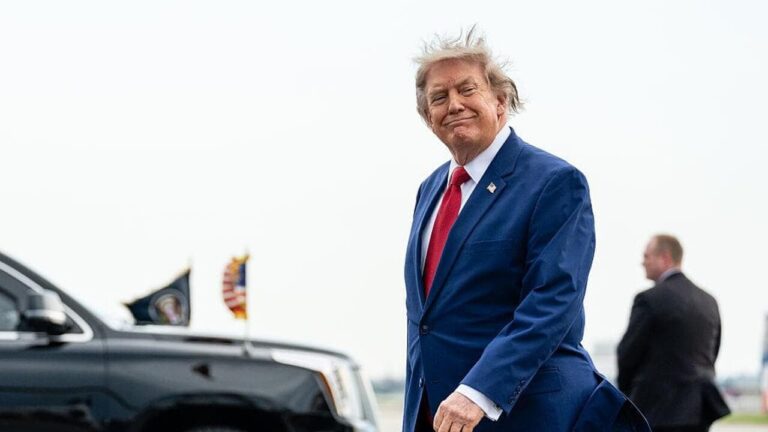 Trump, doctors alarm: "He weighs 108 kilos, he is almost obese"