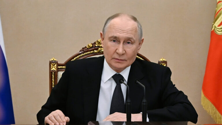 "We are losing the war of attrition": the case of the Russian banker fired after criticizing Putin