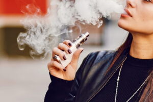 What is the "popcorn lung": doctors’ alarm about vaping addiction, here’s what it causes