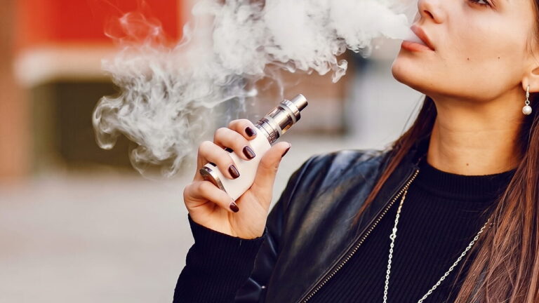 What is the "popcorn lung": doctors' alarm about vaping addiction, here's what it causes