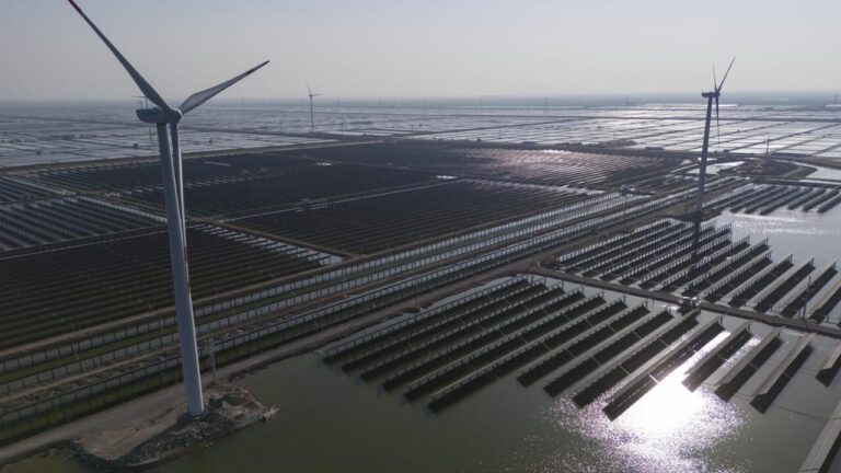 Who collects the 9.3 billion incentives for renewables paid by bills: over half still goes to photovoltaics from 13 years ago