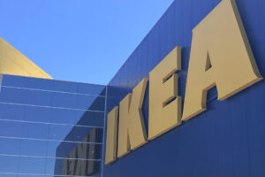 Ikea lowers prices in Italy: from Bestå to Kallax, here are the “discounted” products