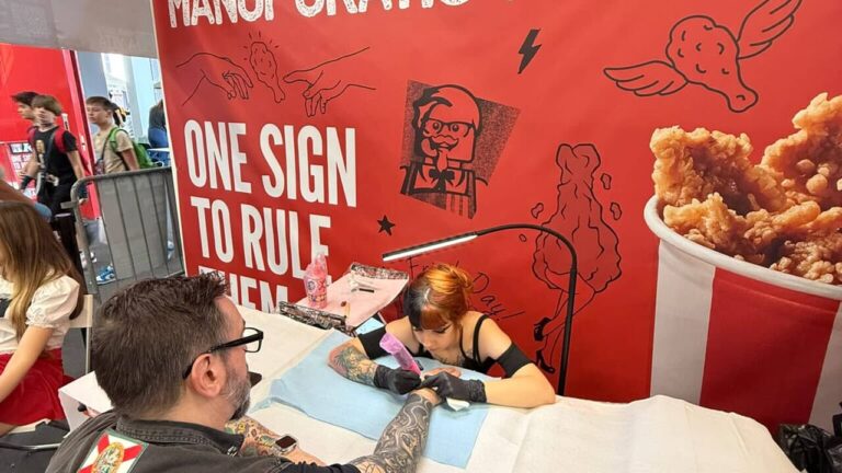 Free KFC chicken for life in exchange for a tattoo: the fast food promotion ends in storm