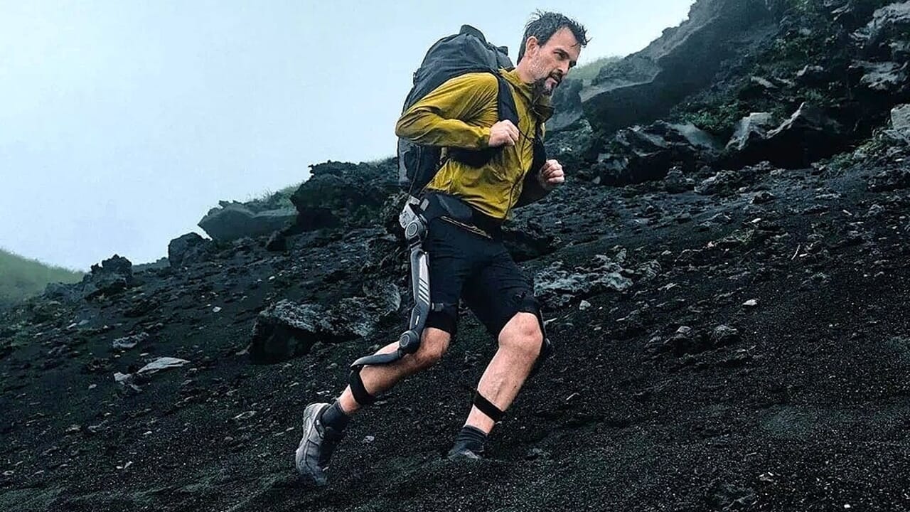 Hypershell Halo: complete and innovative exoskeleton for the legs