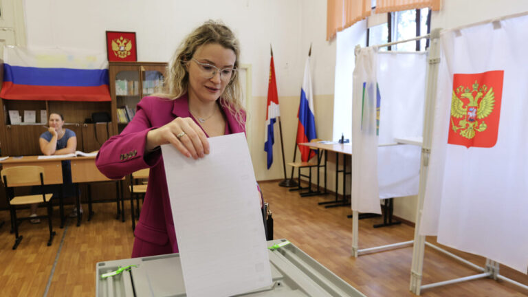The farce of parliamentary elections begins in Russia. Angelo d'Orsi invited as an observer