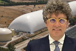 Bill Gates bets millions on "balloon" Italian Co2 man who wants to save the world: who’s behind it?