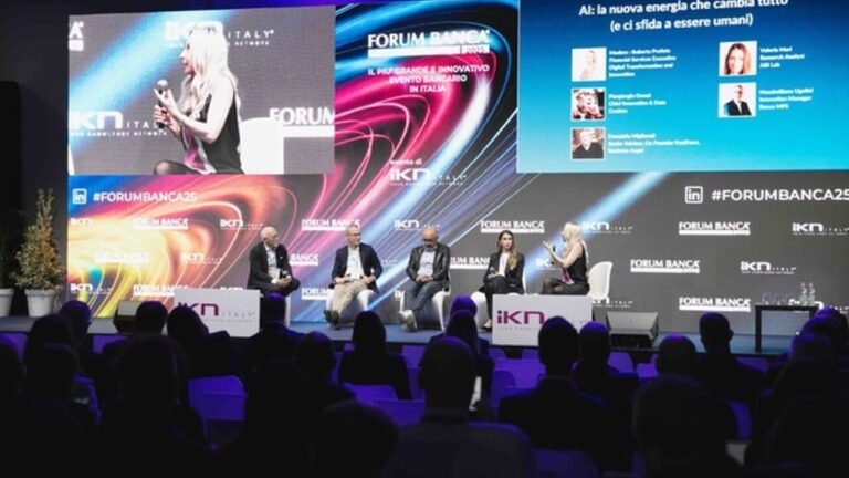 Banking leaders on stage at Forum Banca 2026