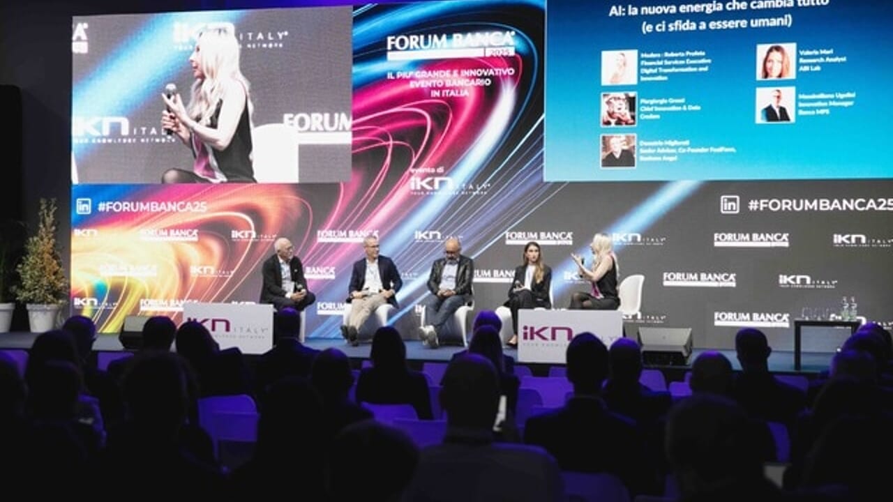 Banking leaders on stage at Forum Banca 2026