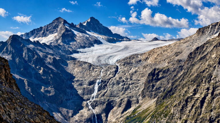Freezing temperature at 5 thousand metres, the end of Italian glaciers: the Adamello case after the record heat of 2026